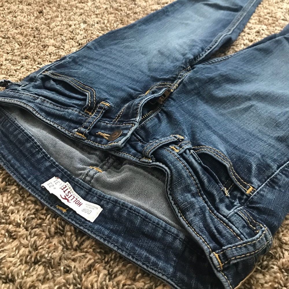 Hollister asking Jeans